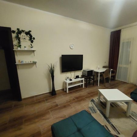 Florenza Khamsin 1 Bedroom Apartment With Swimming Pool View Gurdaka Kültér fotó