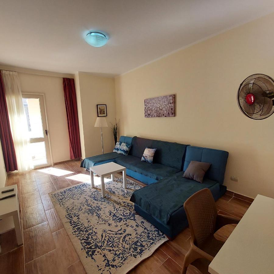 Florenza Khamsin 1 Bedroom Apartment With Swimming Pool View Gurdaka Kültér fotó