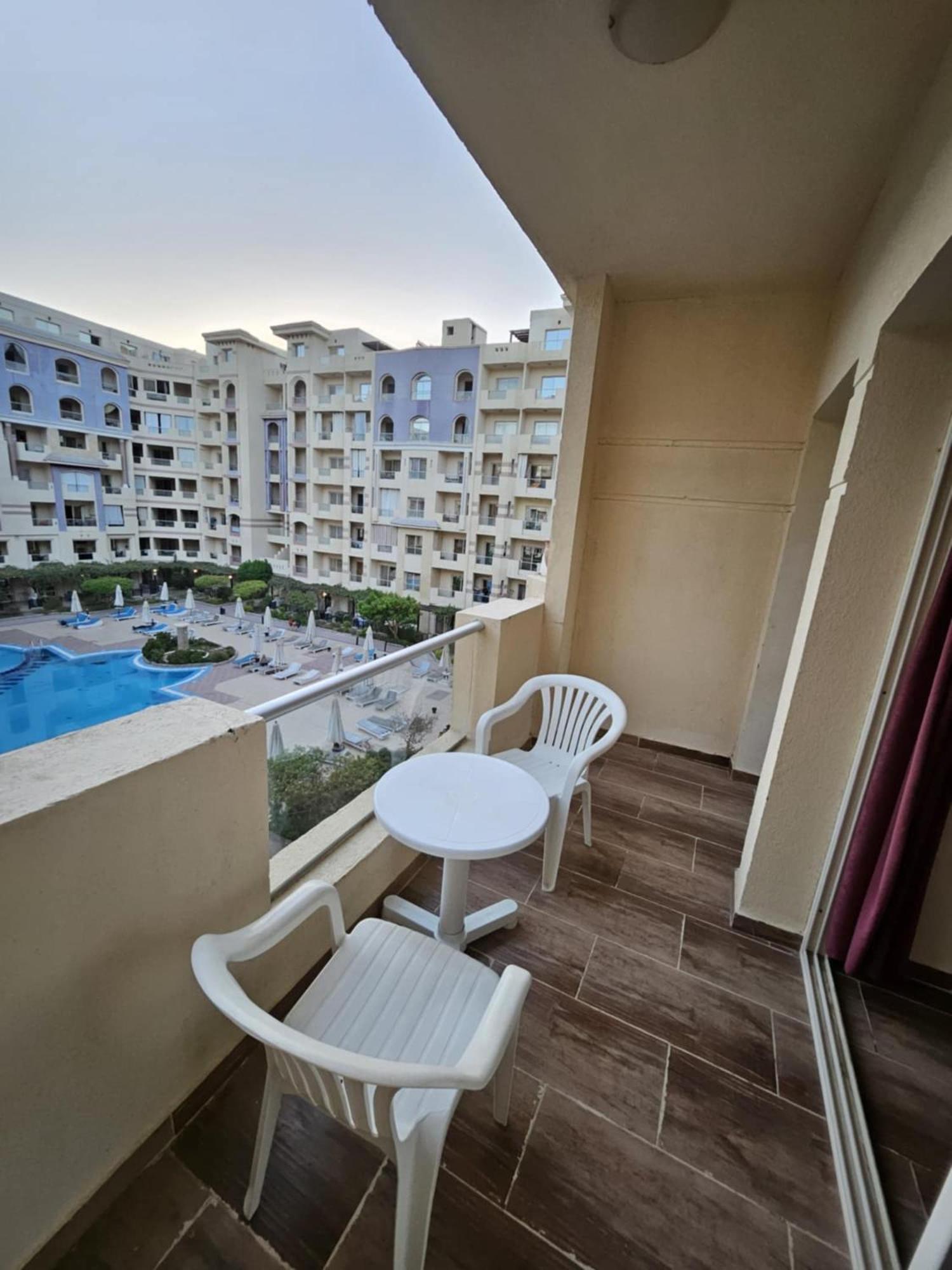 Florenza Khamsin 1 Bedroom Apartment With Swimming Pool View Gurdaka Kültér fotó